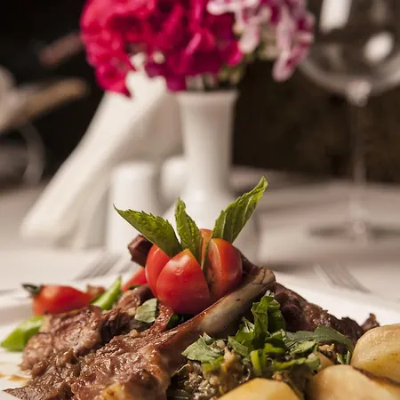 Mirilayon - Old Town 4*