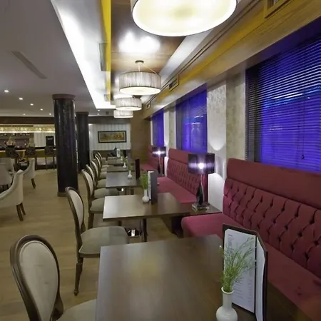 Mirilayon - Old Town 4*