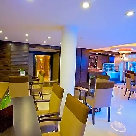 מלון Mirilayon - Old Town 4*