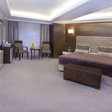 Szálloda Mirilayon - Old Town 4*