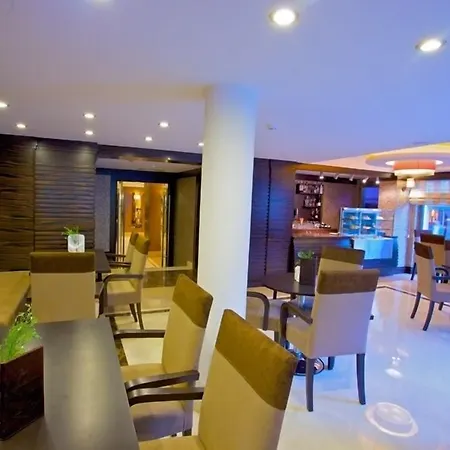 Mirilayon - Old Town Hotell 4*