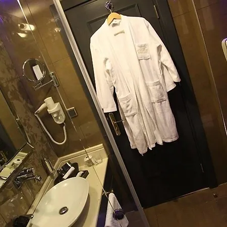 Mirilayon - Old Town