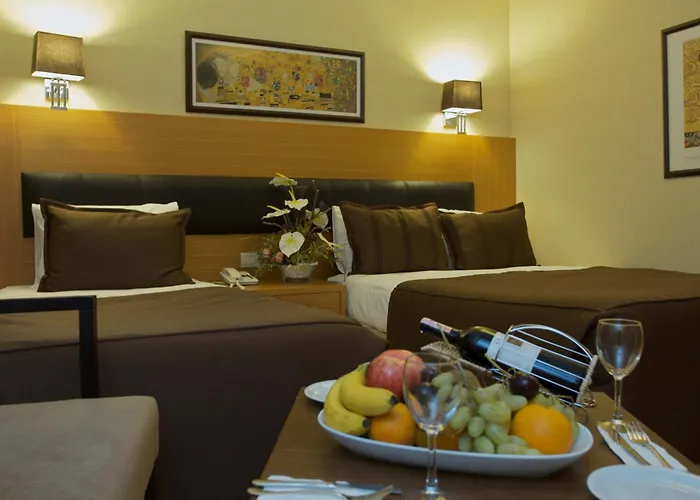 Ξενοδοχείο Mirilayon - Old Town 4*